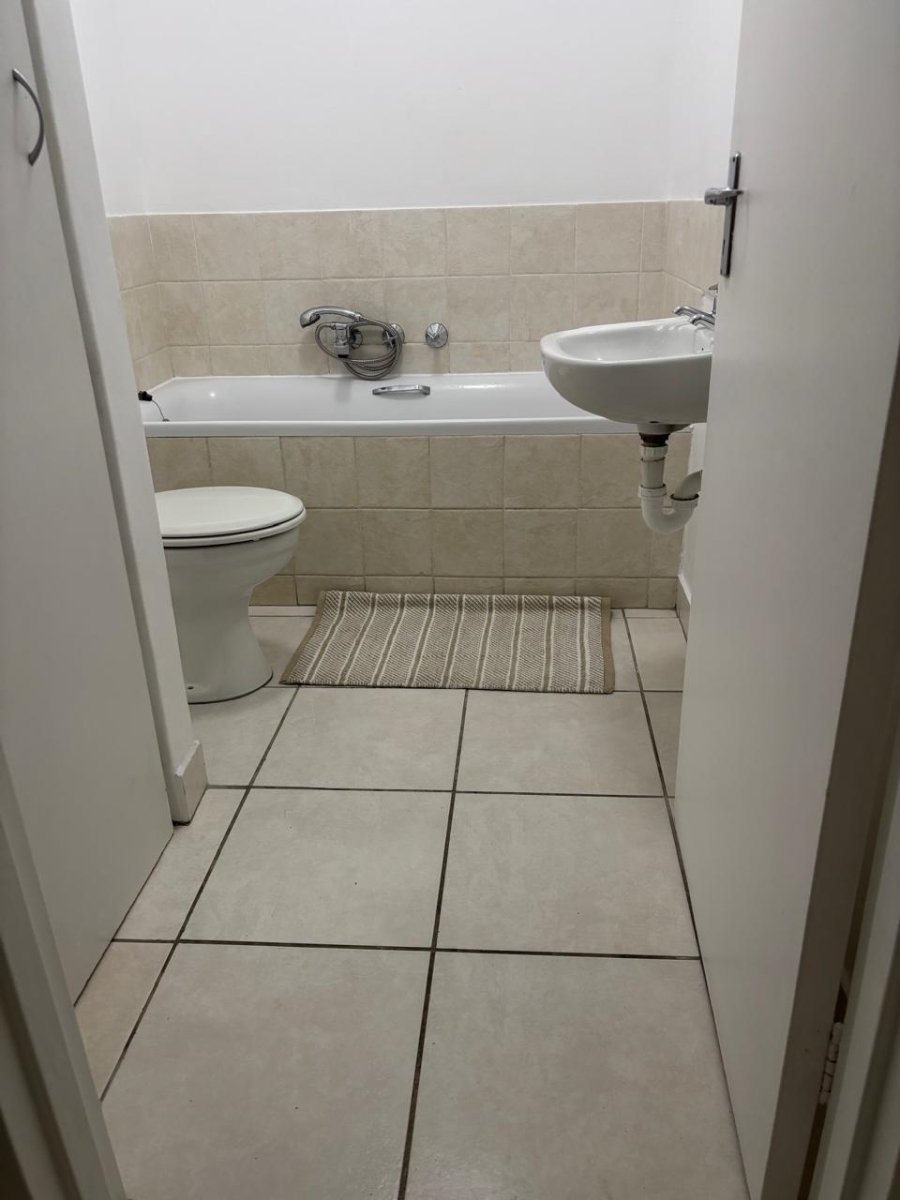 To Let 2 Bedroom Property for Rent in Rugby Western Cape